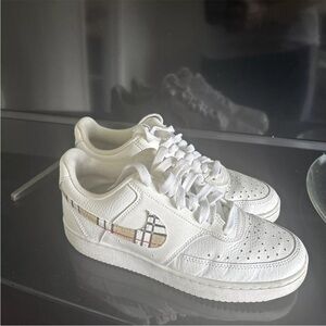 Nike Burberry custom made Woman’s Sneakers Sz 6.5